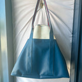 the jake carryall | marine blue