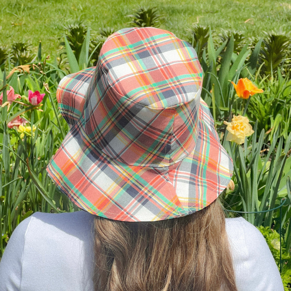 beau bucket hat | spring plaid